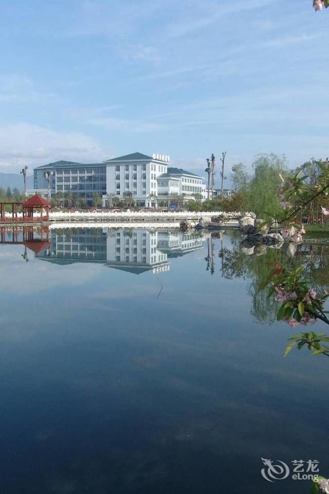 Jingyue Lake Hotel 都江堰 外观 照片