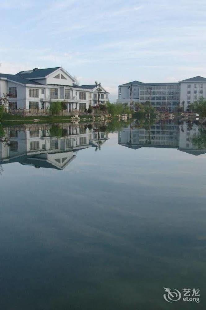 Jingyue Lake Hotel 都江堰 外观 照片